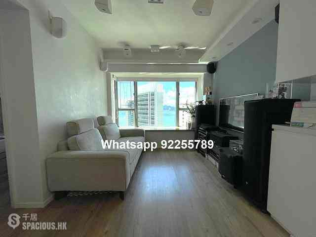 Sheung Wan - Queen's Terrace 02