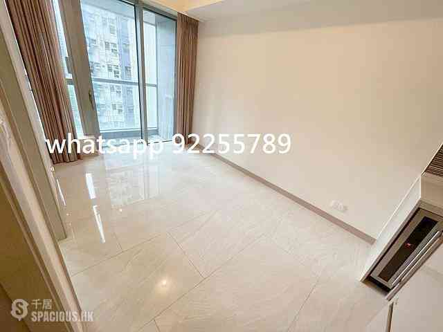 Sai Ying Pun - King's Hill 01