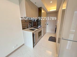 Sai Ying Pun - King's Hill 05