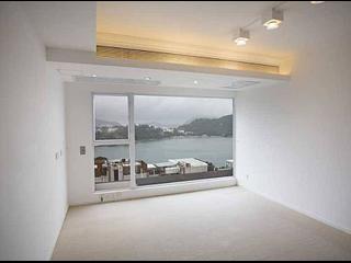 Chung Hom Kok - Pinewaver Villas 08