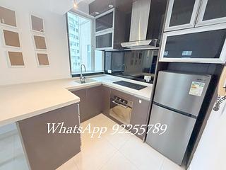 Sai Ying Pun - Golden Phoenix Court 06