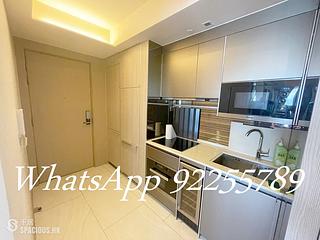 Sai Ying Pun - King's Hill 08