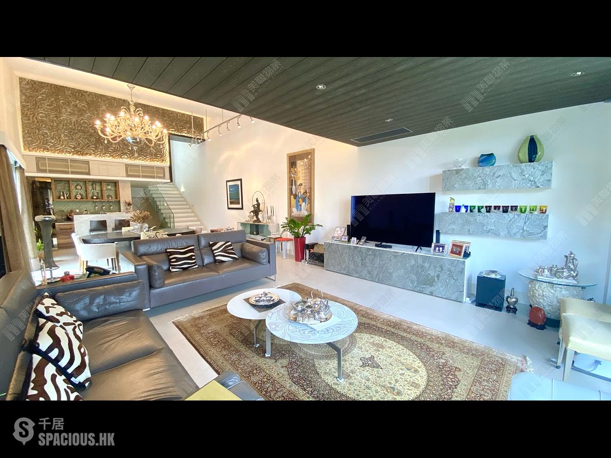 Chung Hom Kok - 13-25, Ching Sau Lane 01