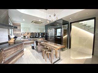Chung Hom Kok - 13-25, Ching Sau Lane 02
