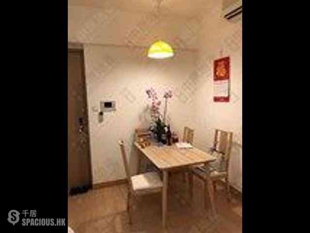 Sai Ying Pun - Island Crest Block 1 01