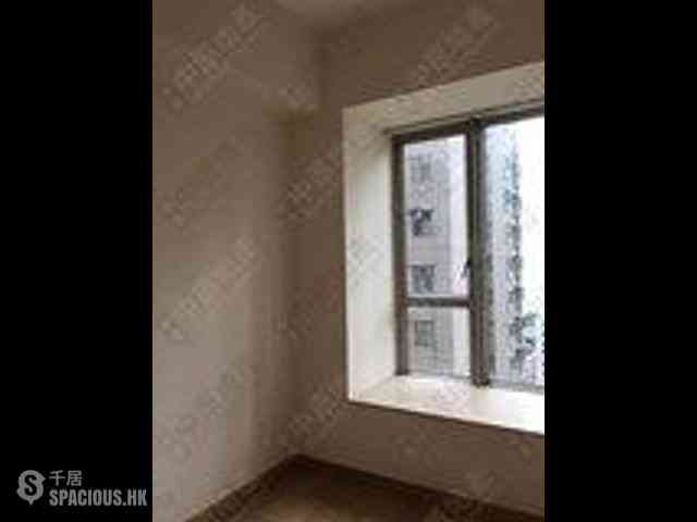 Sai Ying Pun - Island Crest Block 2 02