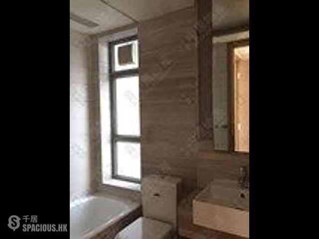 Sai Ying Pun - Island Crest Block 2 05