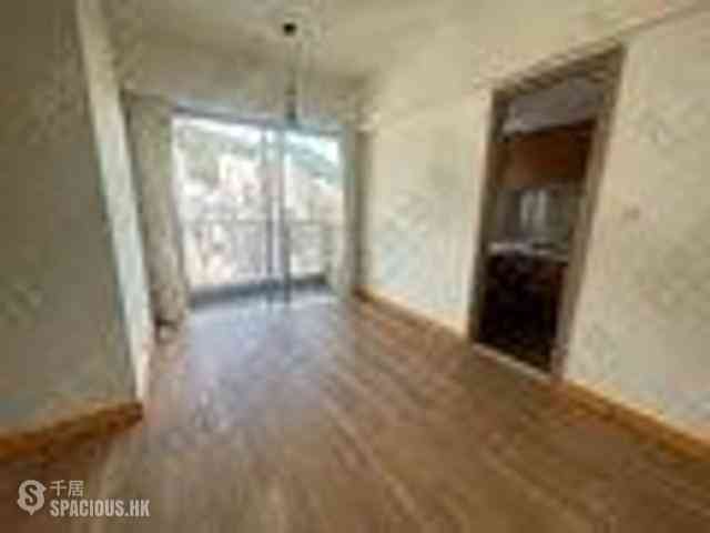 Sai Ying Pun - Island Crest Block 2 04