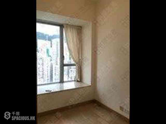 Sai Ying Pun - Island Crest Block 2 06
