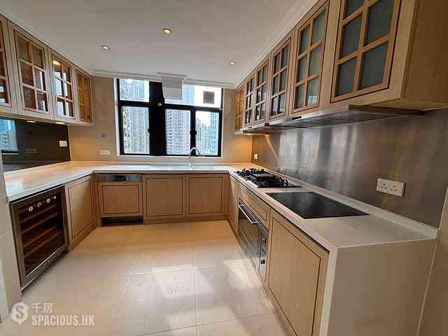 Mid Levels Central - Chung Tak Mansion 03