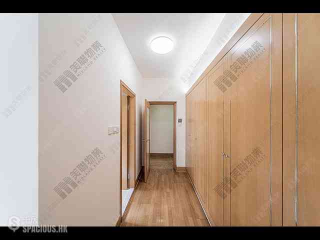 Mid Levels Central - Tregunter Block 1 13
