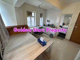 Sai Ying Pun - Yuen Fat Mansion 02