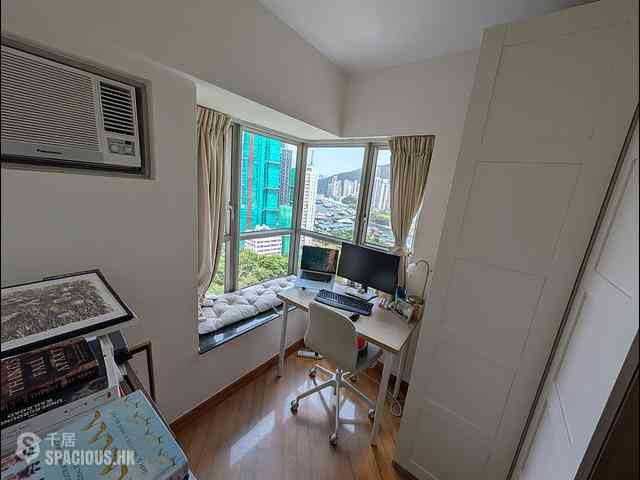 Ap Lei Chau - Sham Wan Towers Block 3 02