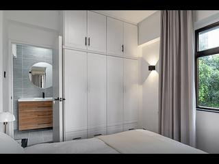 Soho - 147, Caine Road 06
