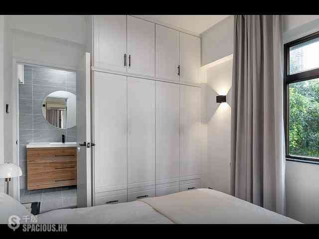 Soho - 147, Caine Road 06