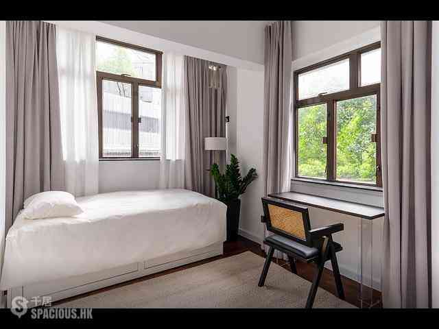 Soho - 147, Caine Road 07