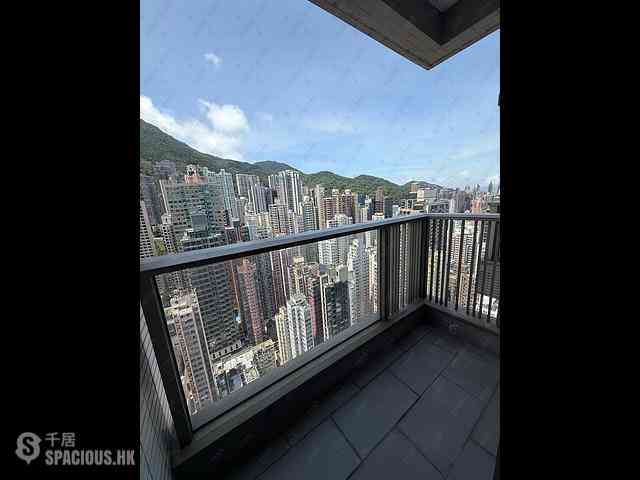 Sai Ying Pun - Island Crest 02