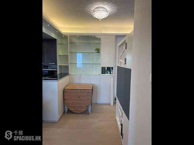 Sai Ying Pun - Golden Phoenix Court 08