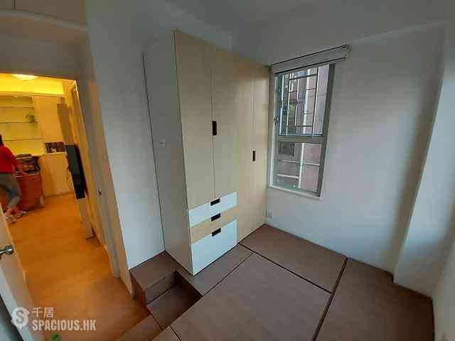 Sai Ying Pun - Golden Phoenix Court 10