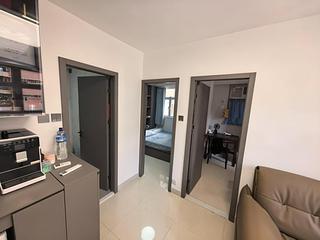 Sai Ying Pun - King Ming Mansion 02