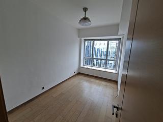 Wong Chuk Hang - Marinella Block 1 03