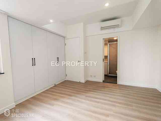 Mid Levels West - Realty Gardens 09