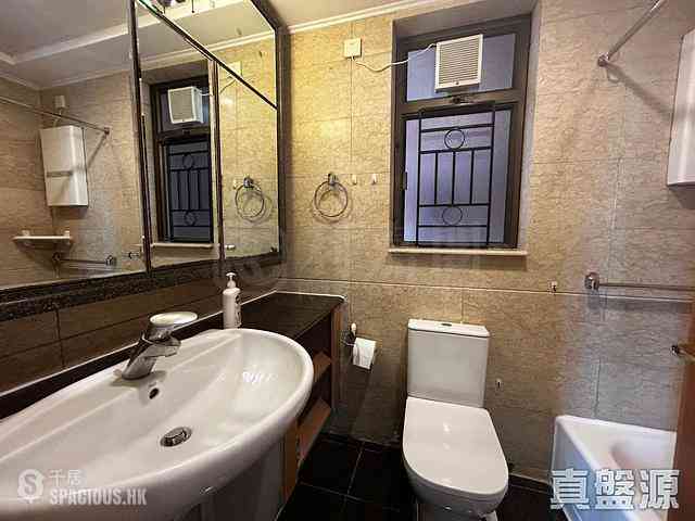 Shek Tong Tsui - The Belcher's Phase 2 Block 8 04