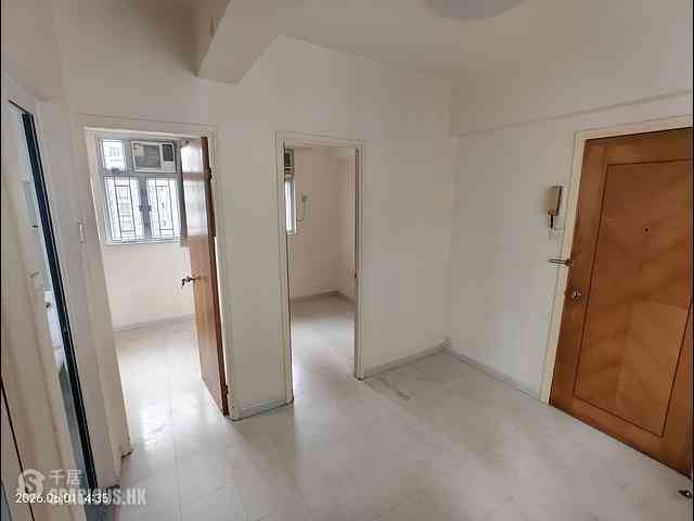 Sai Ying Pun - Lai On Building 01