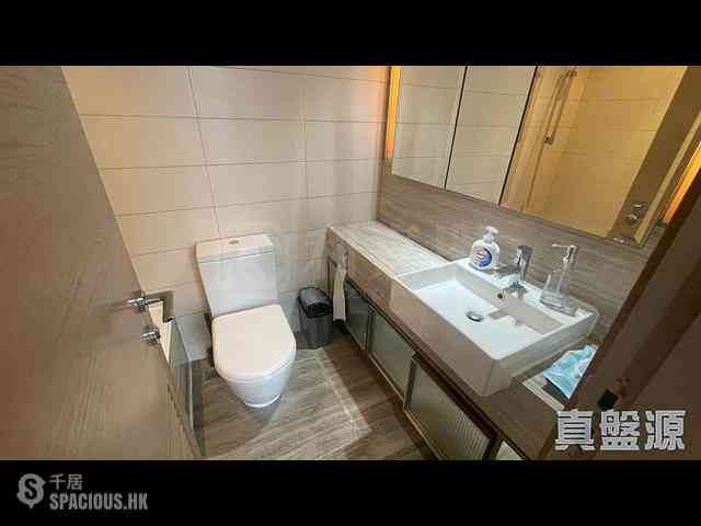 Sai Ying Pun - Island Crest Block 1 04