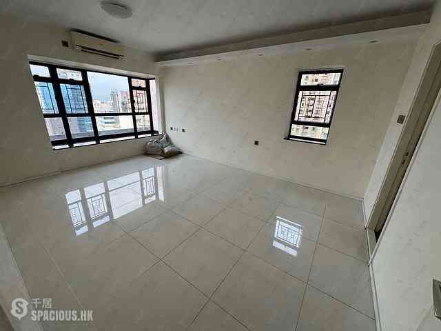 Mid Levels Central - The Grand Panorama Block 4 04