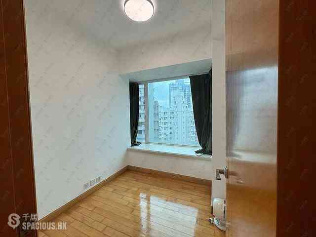 Sai Ying Pun - Reading Place 04