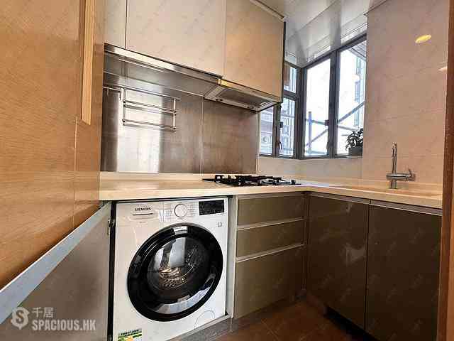 Sai Ying Pun - Island Crest 03