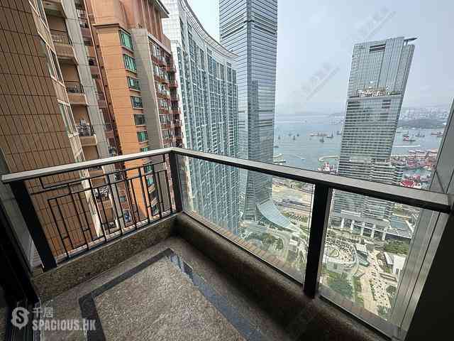 West Kowloon - The Arch 09