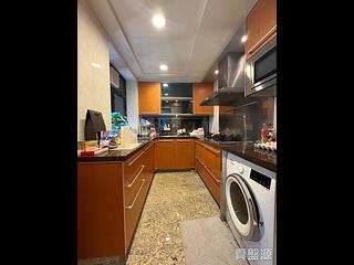 West Kowloon - The Arch Sun Tower (Block 1A) 04