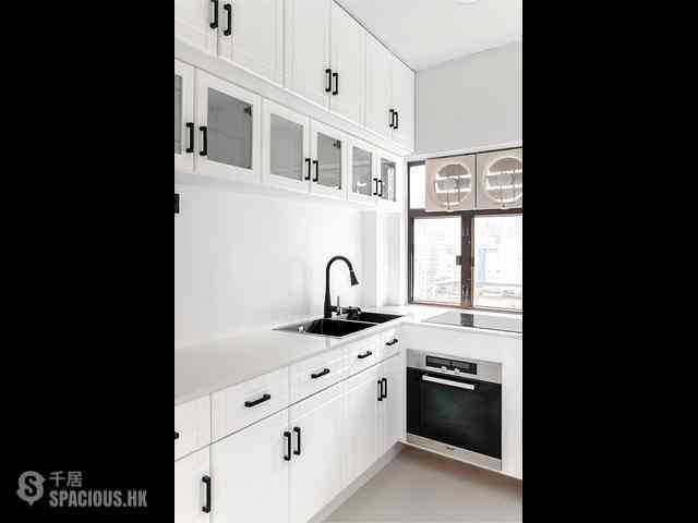 Soho - 147, Caine Road 03