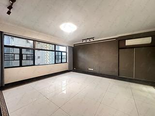 Mid Levels West - Parkway Court Block B 15