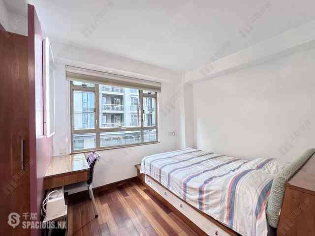 Wan Chai - Phoenix Court 06