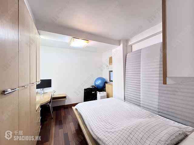 Wan Chai - Phoenix Court 07