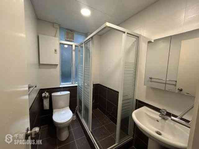 Mid Levels Central - Welsby Court 09