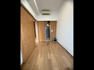 Wan Chai - The Gloucester 11