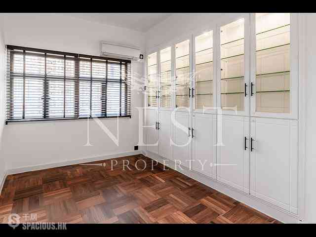 Mid Levels Central - 147-151, Caine Road 07