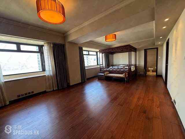 Tai Hang - Trafalgar Court 05
