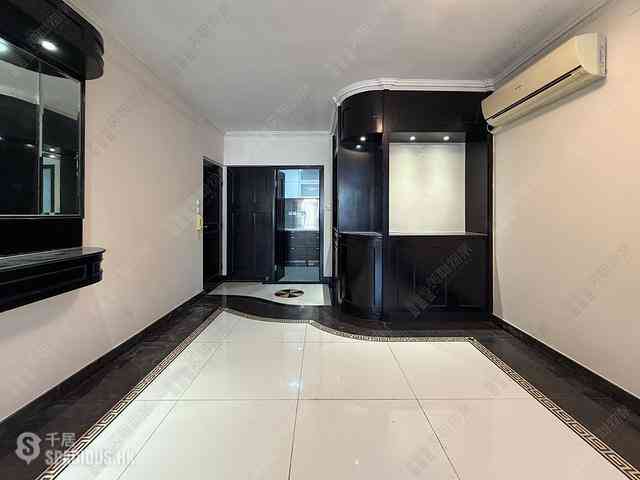 Mid Levels West - Parkway Court 10