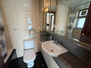 Kennedy Town - The Merton Tower 2 10