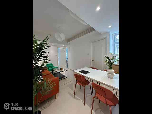 Wan Chai - Glory House 19