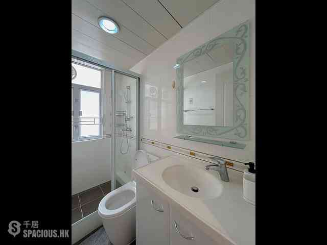 Wan Chai - Glory House 23