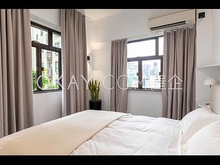Soho - 147, Caine Road 06