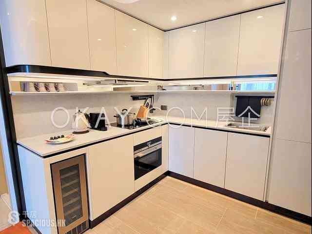 Mid Levels Central - Townplace Soho 04