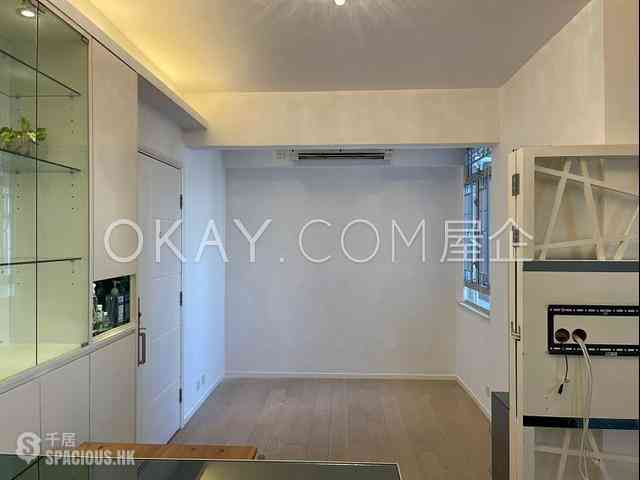 Sai Ying Pun - Golden Phoenix Court 02