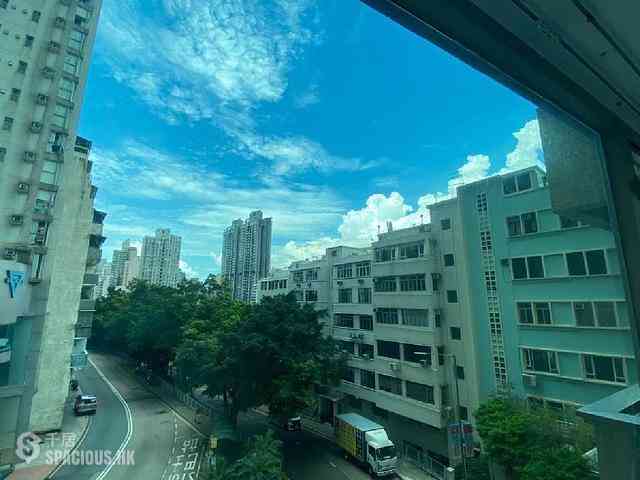 Sai Ying Pun - Centre Place 02